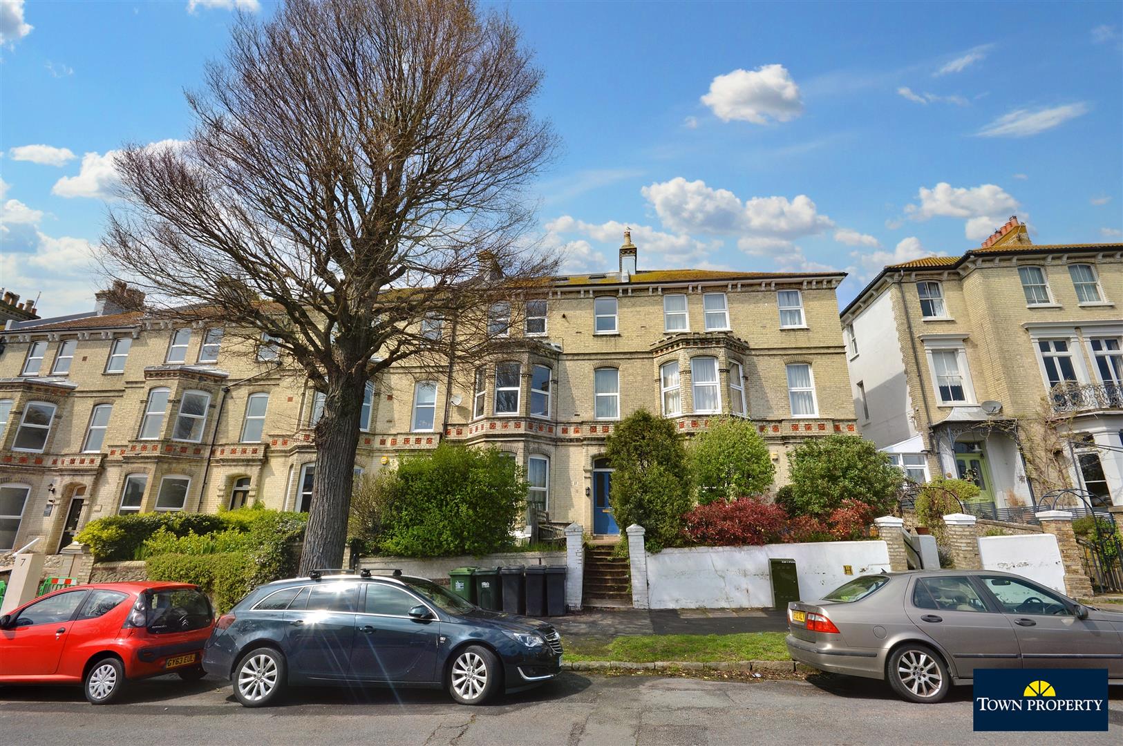 Property Details for Enys Road Eastbourne East Sussex BN21 2DG Town